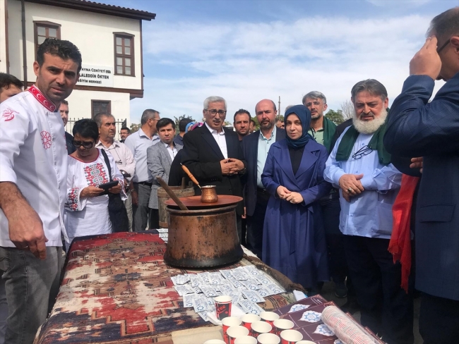 Mevlana'nın 811. doğum yıl dönümü dolayısıyla Konya'da etkinlik düzenlendi